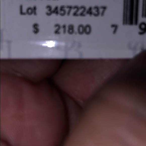 HARD TO FIND- Dooney and Bourke pink purse - Picture 7 of 7